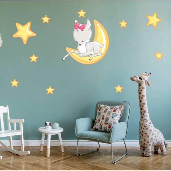 Αυτοκόλλητο τοίχου - Ελαφάκι που κοιμάται Αυτοκόλλητο τοίχου - Ελαφάκι που κοιμάται